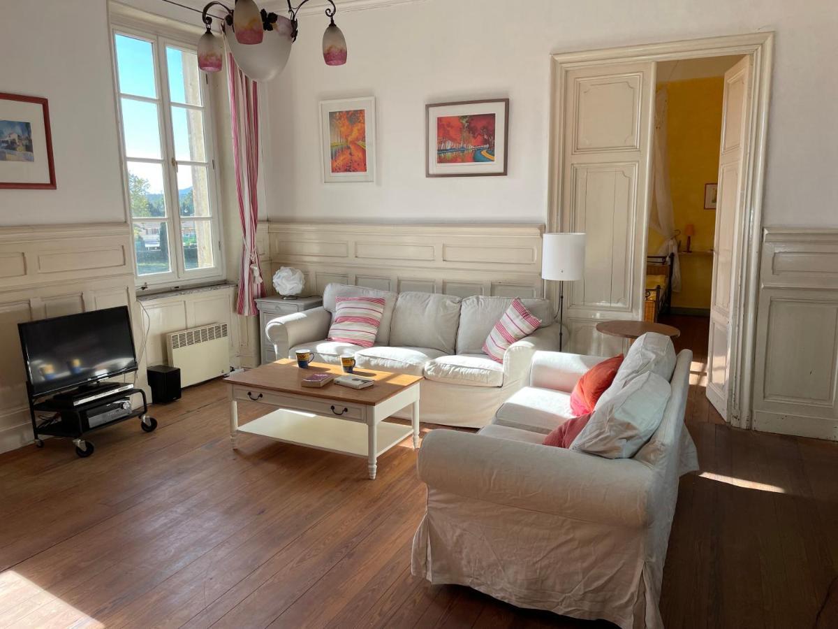 Grosse Ferienwohnung Am Canal Du Midi Mit Dachterrrasse Homps  Exteriör bild